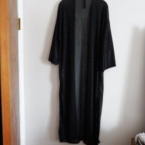 Agnes and Dora Black Sheer Rose Printed Duster/Robe/Coverup XL